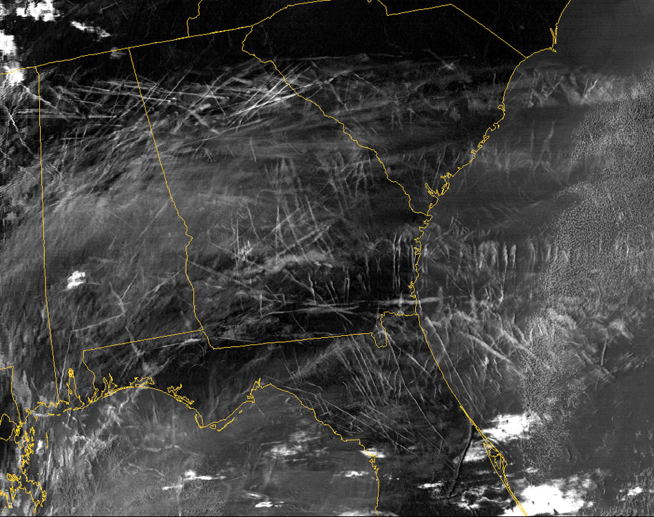 Satellietfoto van chemtrails boven zuid-oost Amerika
